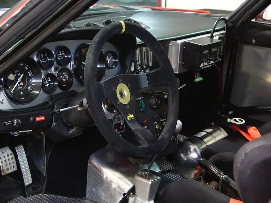 Ferrari Daytona convertie Gr4